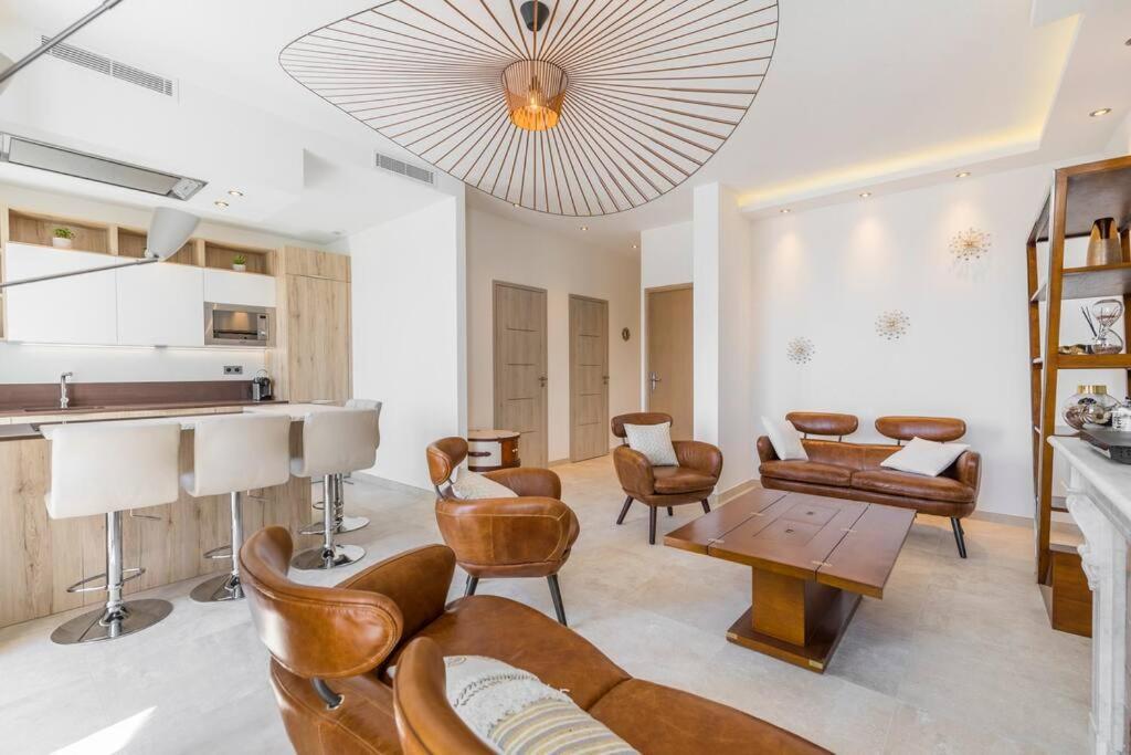 Wow View! 2br Facing Old Port 4th Floor Olam * Cannes