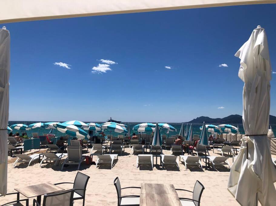 Wow View! 2br Facing Old Port 4th Floor Olam Apartment Cannes